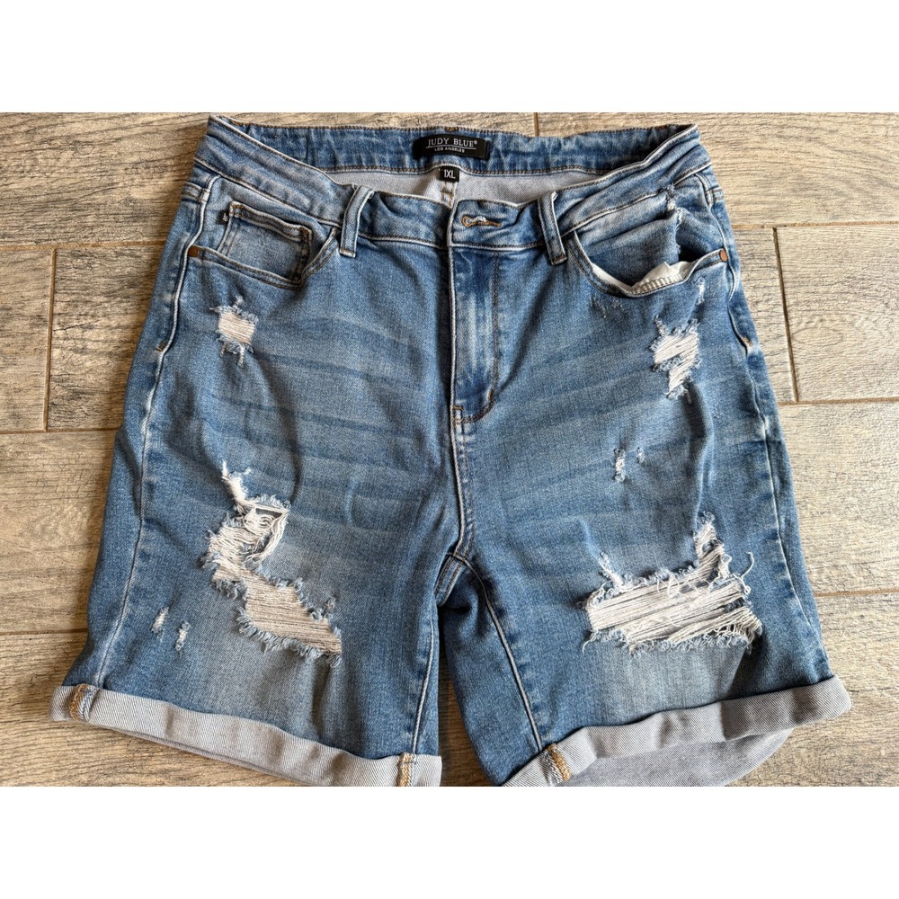 Judy Blue Distressed Denim Shorts Plus Size 1XL 1X Ripped Cuffed JB150024 Womens